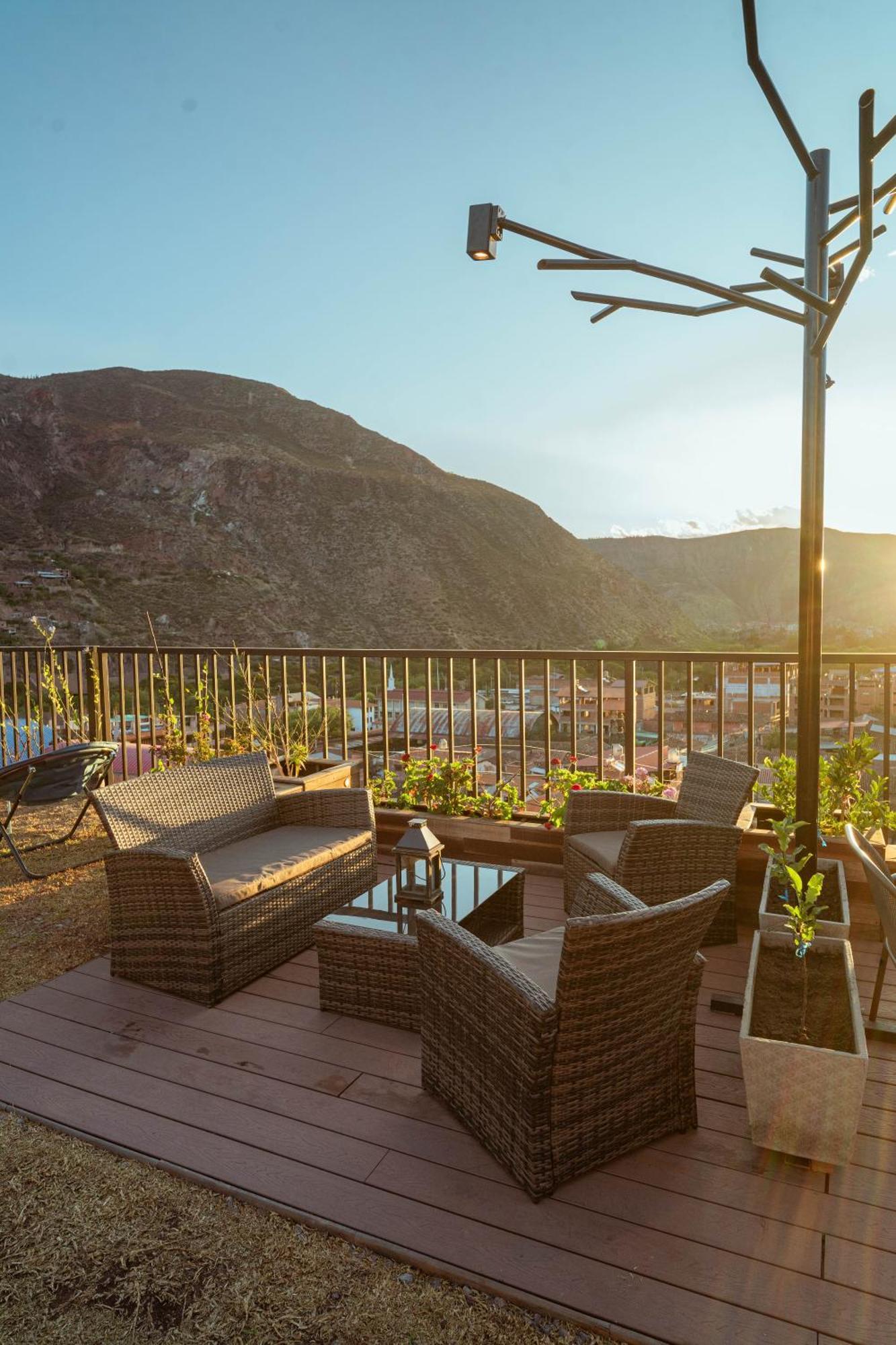 Hotel California Urubamba Exterior foto